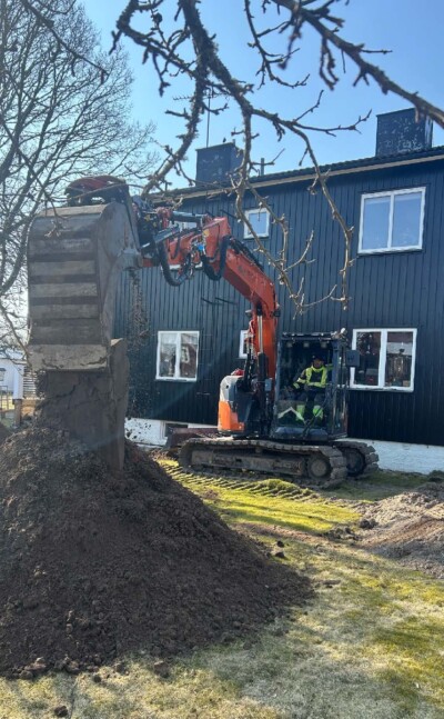 Hitachi ZX95US-7 på grävarbete