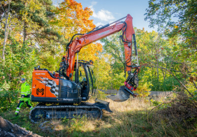 Hitachi ZX85US6EB på arbete