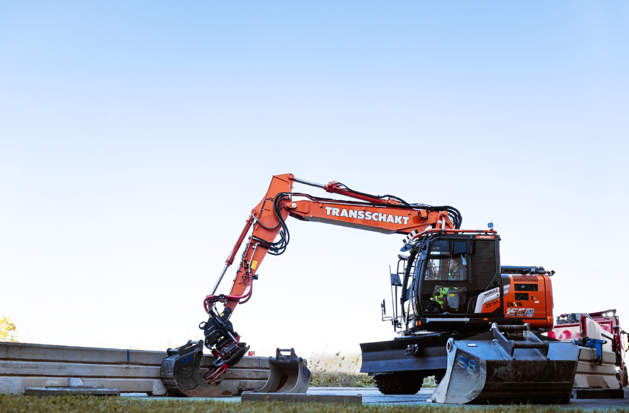 Hitachi hjulgrävare ZX155W